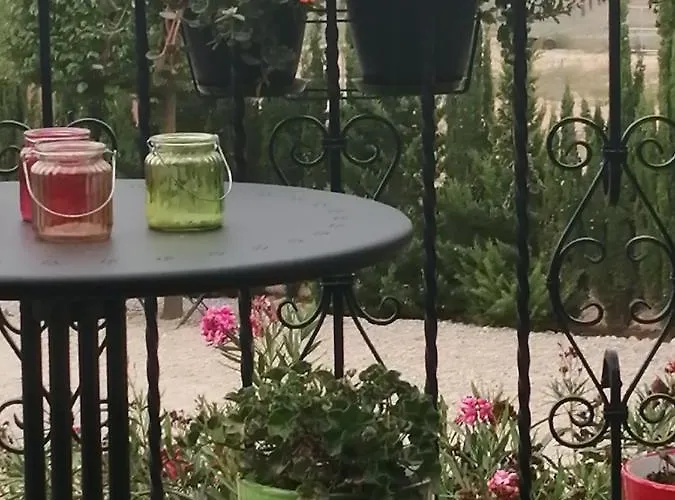 Gitanos Bed & Breakfast Jarafuel